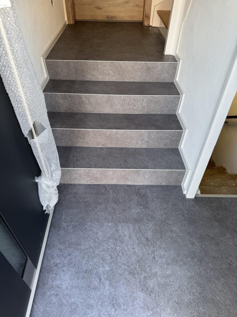 Steintreppe mit Vinylbonde verkleiden in Balingen, Hechingen, Ebingen